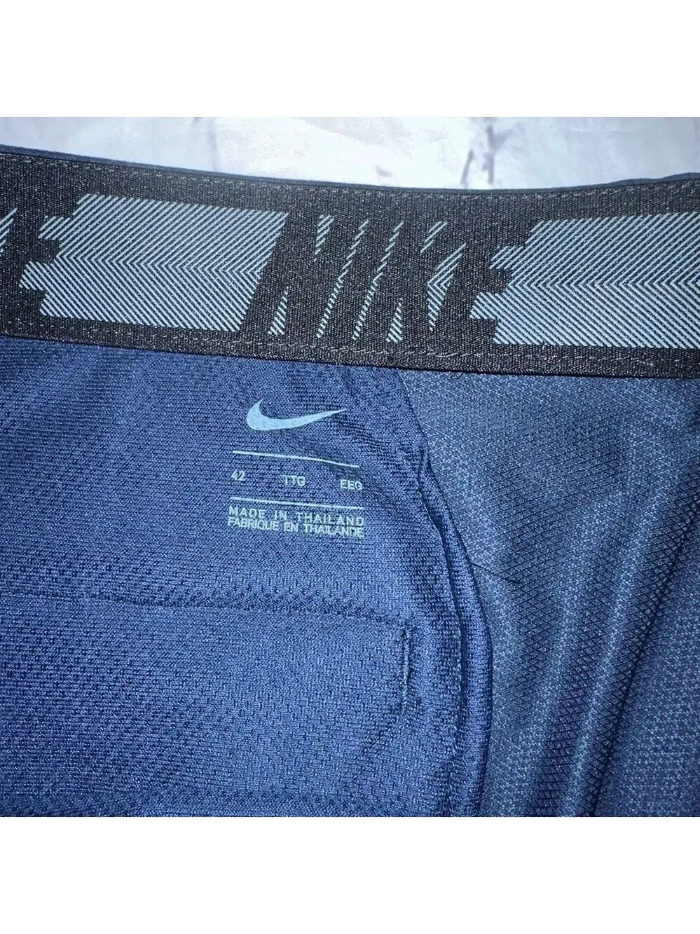 NWT Men’s Size 42 Standard Fit Nike Flex Navy Blue Golf Shorts